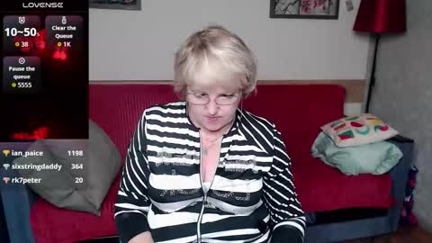 Snapshot of beautiful_lina7 chatting on 09-14-25, 08:13 your Lana online show from 09-14-25, 08:13