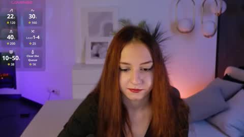 Snapshot of beautiful_snake chatting on 11-24-25, 01:44 Blossom online show from 11-24-25, 01:44