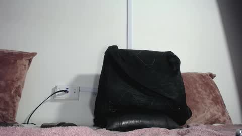 Snapshot of beautifull_wild_girl chatting on 03-08-25, 10:24 maria online show from 03-08-25, 10:24