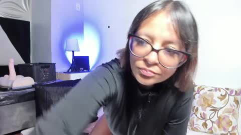 maria online show from 04-11-26, 07:07