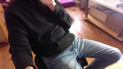 beautifulworld33 online show from 10-16-25, 07:42