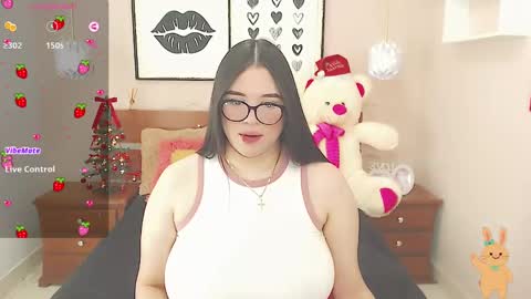 Snapshot of beautty_pink chatting on 12-22-24, 02:06 beautty_pink online show from 12-22-24, 02:06