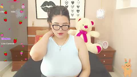 Snapshot of beautty_pink chatting on 01-17-25, 03:00 beautty_pink online show from 01-17-25, 03:00