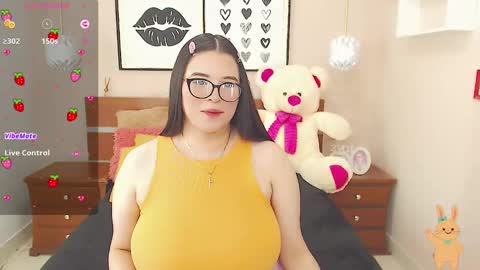 Snapshot of beautty_pink chatting on 01-21-25, 04:48 beautty_pink online show from 01-21-25, 04:48