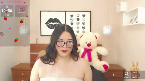 Snapshot of beautty_pink chatting on 02-01-25, 02:02 beautty_pink online show from 02-01-25, 02:02