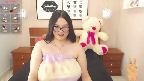 Snapshot of beautty_pink chatting on 02-24-25, 05:20 beautty_pink online show from 02-24-25, 05:20