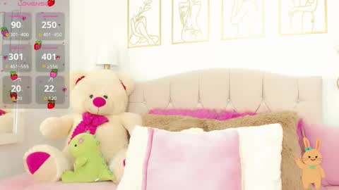 Snapshot of beautty_pink chatting on 03-17-26, 02:42 beautty_pink online show from 03-17-26, 02:42