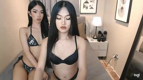 Snapshot of beauty__pearl chatting on 05-28-26, 08:11 PEARL X NIKKI online show from 05-28-26, 08:11