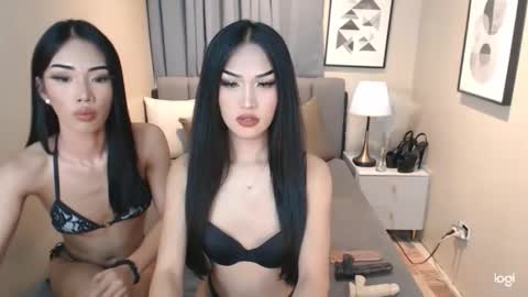 Snapshot of beauty__pearl chatting on 06-08-26, 07:14 PEARL X NIKKI online show from 06-08-26, 07:14