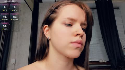 Nicole online show from 01-23-25, 04:37