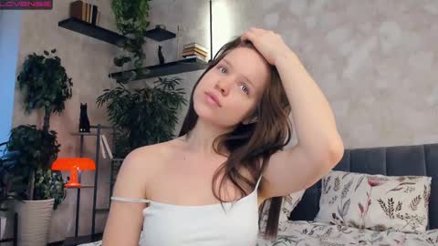 Nicole online show from 02-23-25, 06:28