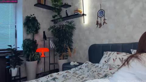 Nicole online show from 03-12-25, 07:35