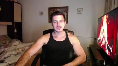 Snapshot of beauty_hard_beast chatting on 10-10-25, 10:20 Mia and Jake online show from 10-10-25, 10:20