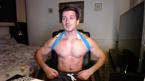 Snapshot of beauty_hard_beast chatting on 11-07-25, 04:40 Mia and Jake online show from 11-07-25, 04:40