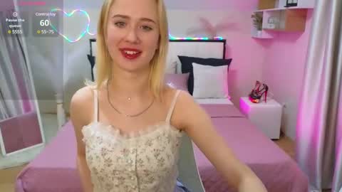 Snapshot of beauty_sashaxx chatting on 02-21-25, 11:10 beauty Sasha online show from 02-21-25, 11:10