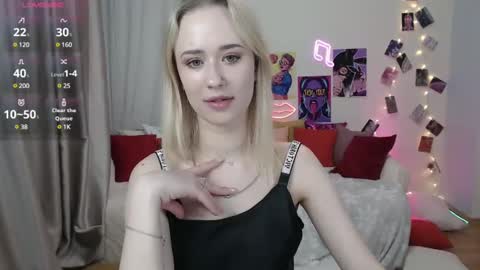 Snapshot of beauty_sashaxx chatting on 02-23-25, 06:12 beauty Sasha online show from 02-23-25, 06:12