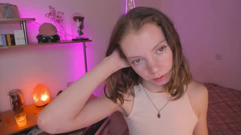 Snapshot of beautyeliise chatting on 01-14-25, 08:41 Eliise online show from 01-14-25, 08:41