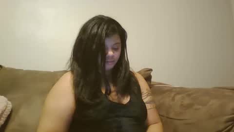 Snapshot of beautyloves chatting on 02-02-25, 03:49 Beauty online show from 02-02-25, 03:49