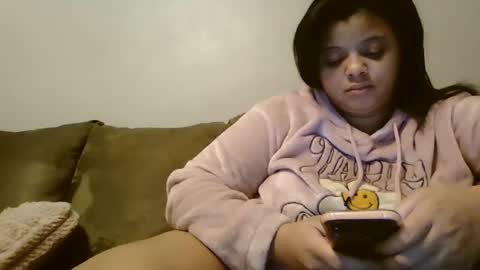 Snapshot of beautyloves chatting on 02-13-25, 01:26 Beauty online show from 02-13-25, 01:26