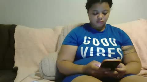 Snapshot of beautyloves chatting on 10-09-25, 01:42 Beauty online show from 10-09-25, 01:42