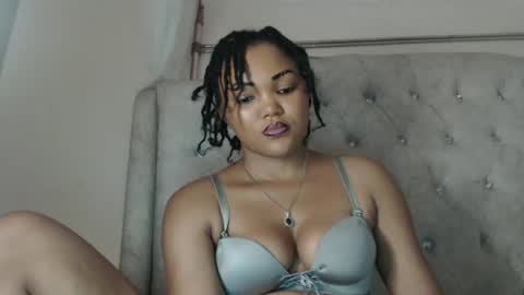 Snapshot of beautystar12 chatting on 01-20-25, 11:13 beautystar12 online show from 01-20-25, 11:13