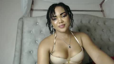 Snapshot of beautystar12 chatting on 01-24-25, 08:22 beautystar12 online show from 01-24-25, 08:22