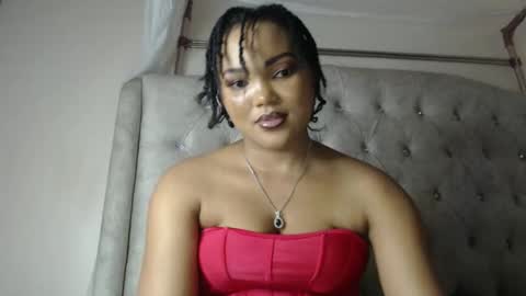 Snapshot of beautystar12 chatting on 01-30-25, 12:27 beautystar12 online show from 01-30-25, 12:27