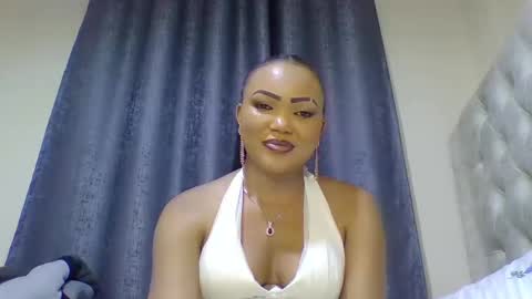 Snapshot of beautystar12 chatting on 03-12-25, 09:35 beautystar12 online show from 03-12-25, 09:35