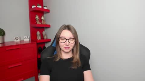 Zoe online show from 10-14-25, 05:30