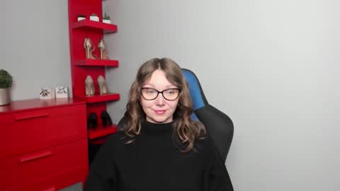 Zoe online show from 10-27-25, 07:45