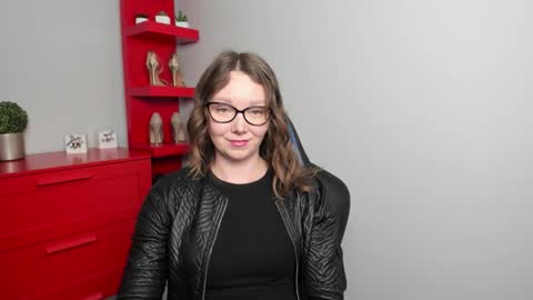 Zoe online show from 11-07-25, 08:25