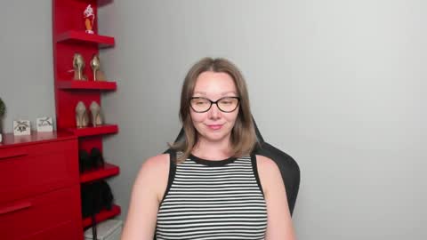 Zoe online show from 05-25-26, 06:30