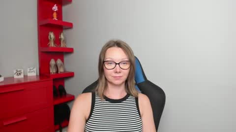Zoe online show from 07-17-26, 06:20