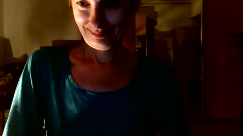Snapshot of bebacksooon chatting on 06-06-26, 08:57 Raluca online show from 06-06-26, 08:57