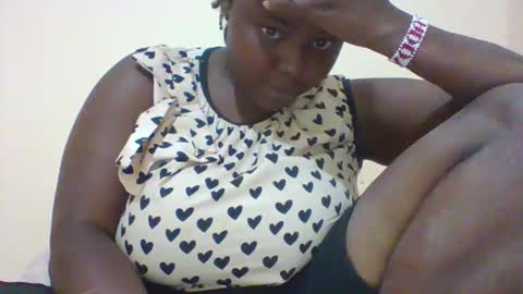 Snapshot of bebswee21 chatting on 01-12-26, 02:44 bebswee21 online show from 01-12-26, 02:44