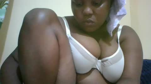 Snapshot of bebswee21 chatting on 07-15-26, 04:45 bebswee21 online show from 07-15-26, 04:45