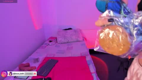 Snapshot of becca_be_ chatting on 05-06-26, 03:24 Becca is here online show from 05-06-26, 03:24