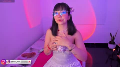 Snapshot of becca_be_ chatting on 05-27-26, 04:20 Becca is here online show from 05-27-26, 04:20