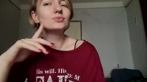 Snapshot of beckixjewelx chatting on 03-19-26, 11:47 BeckiXJewelX online show from 03-19-26, 11:47