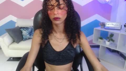 Snapshot of becky_lynch_102 chatting on 11-14-25, 05:33 becky_lynch_102 online show from 11-14-25, 05:33