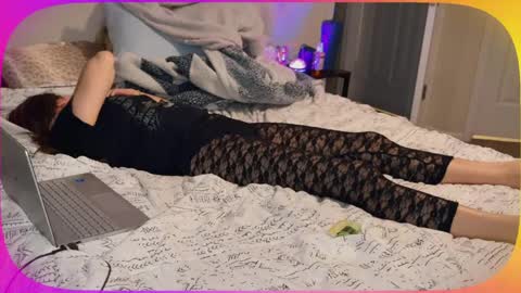 Peaches  Cream online show from 04-26-26, 11:46