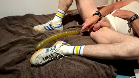Snapshot of bed_b chatting on 06-16-26, 05:10 B online show from 06-16-26, 05:10