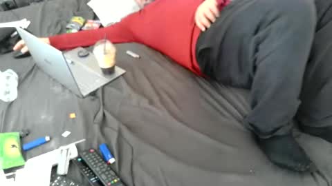 Snapshot of bedroomvibe chatting on 02-14-25, 10:38 bedroomvibe online show from 02-14-25, 10:38