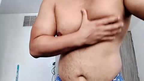 Snapshot of beefypecs_10 chatting on 12-21-25, 02:57 Criss2fer online show from 12-21-25, 02:57