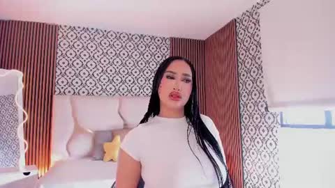 Snapshot of beella_tay1 chatting on 07-15-26, 12:54 BELLA online show from 07-15-26, 12:54