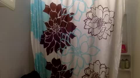 Snapshot of beenduckedoff chatting on 11-16-25, 10:21 beenduckedoff online show from 11-16-25, 10:21