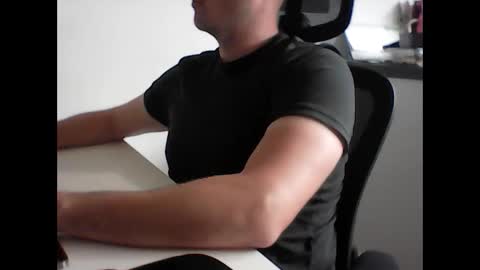 beenee3 online show from 06-02-26, 08:16
