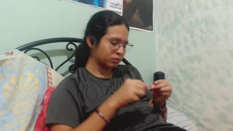 Snapshot of beentage chatting on 01-08-25, 07:55 Alex online show from 01-08-25, 07:55