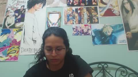 Snapshot of beentage chatting on 01-12-25, 03:17 Alex online show from 01-12-25, 03:17