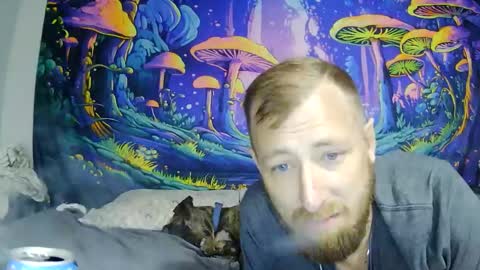 Snapshot of beercanthickness chatting on 10-17-25, 04:59 Dunkindaddy online show from 10-17-25, 04:59